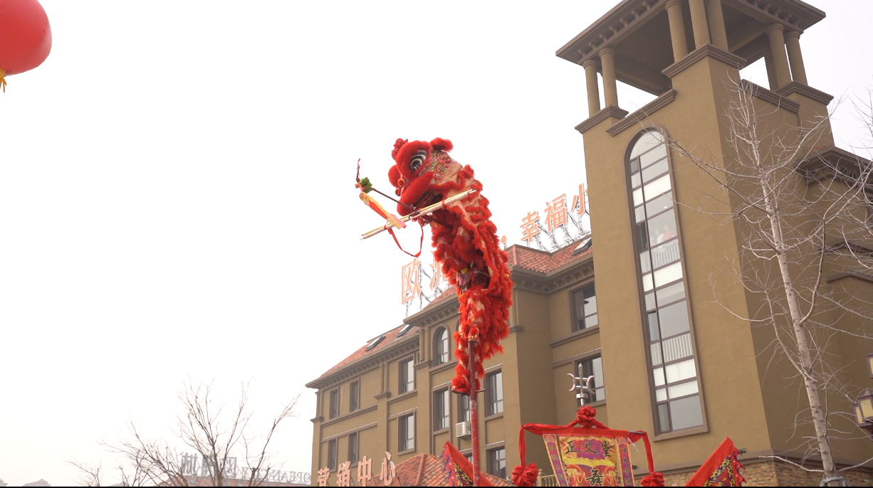 龍?zhí)ь^賞舞獅，二月二齊聚歐洲城·幸福小鎮(zhèn)(圖3)