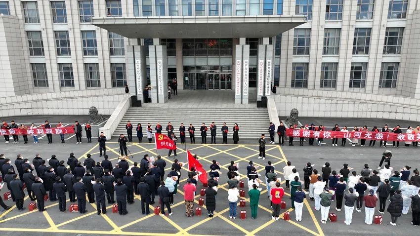 春暖花開(kāi)，英雄歸來(lái)！葫蘆島市第二人民醫(yī)院支援綏中醫(yī)療隊(duì)凱旋而歸~(圖3)
