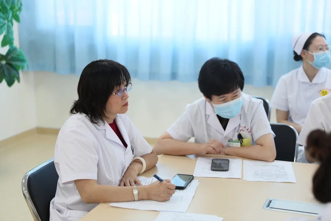 全省首家！中國(guó)醫(yī)科大學(xué)附屬第一醫(yī)院專家來“查房”，家門口享國(guó)內(nèi)優(yōu)質(zhì)醫(yī)療資源！(圖3)