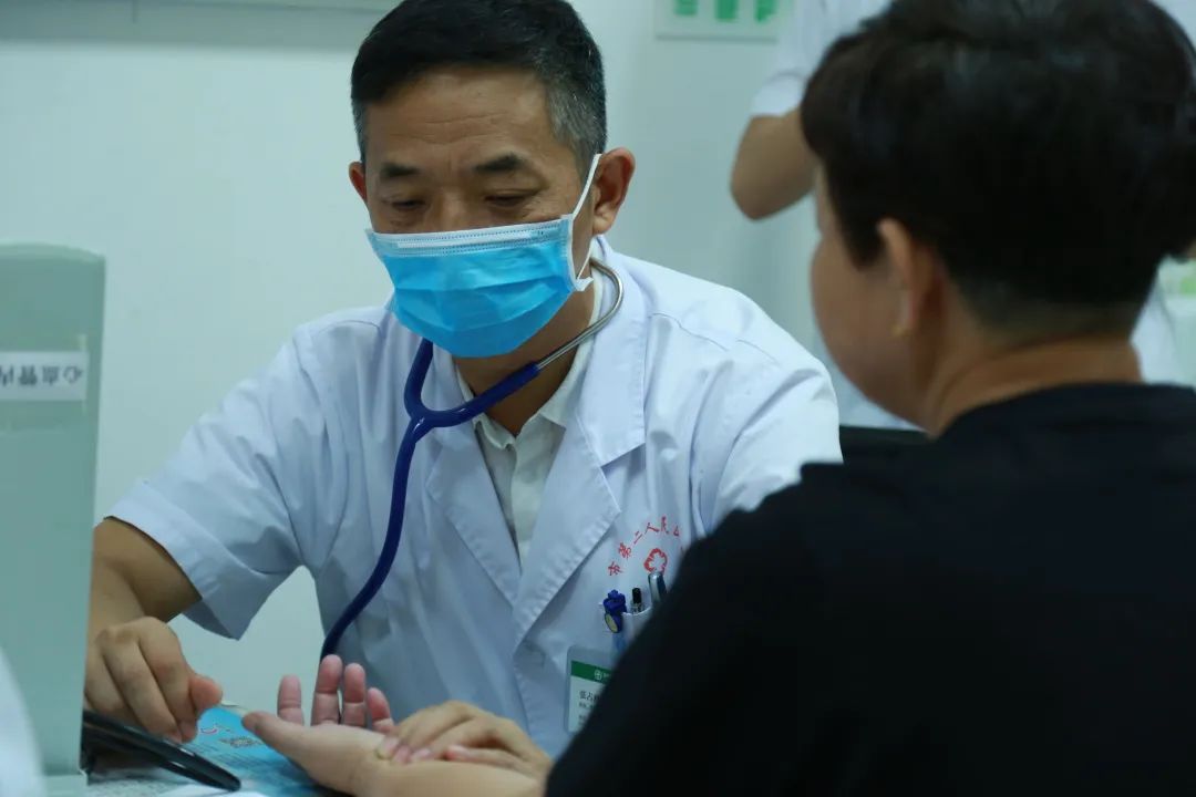全國首批！遼西首例！葫蘆島市第二人民醫(yī)院心臟中心完成遼西首例Micra AV無導(dǎo)線起搏器植入術(shù)(圖1)