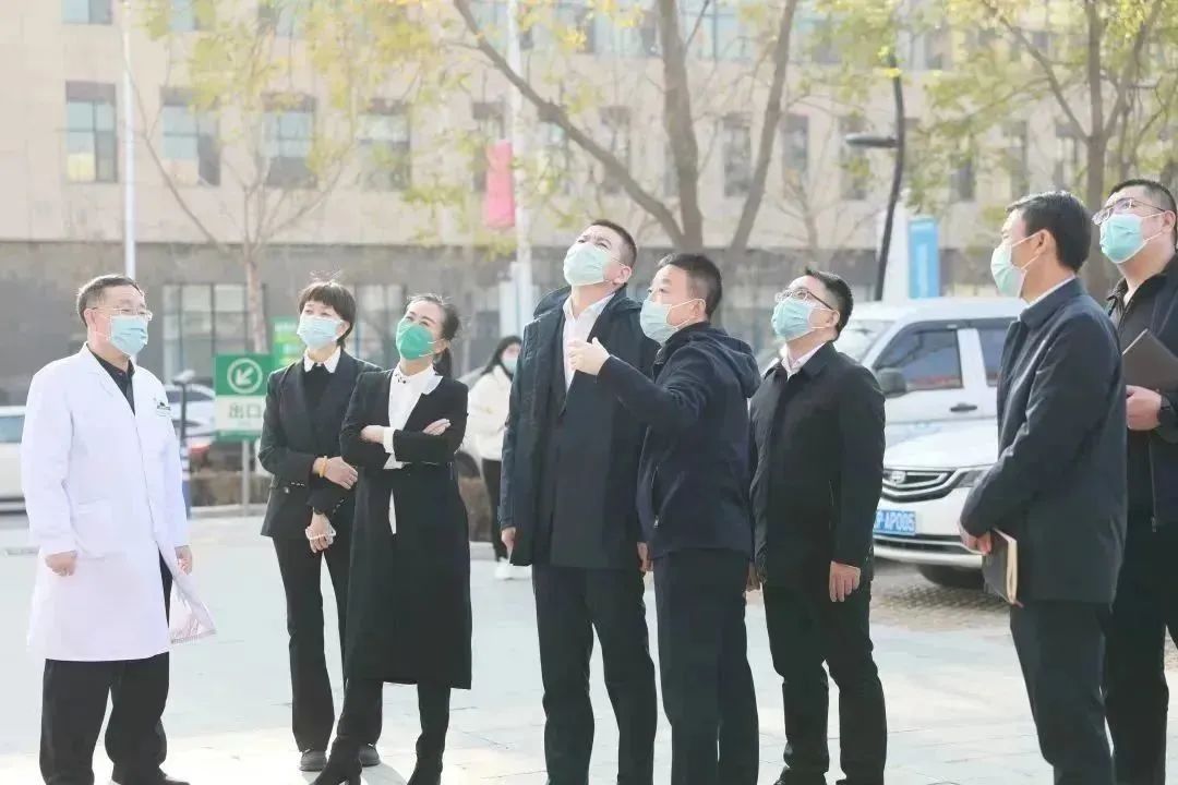 龍港區(qū)人大、區(qū)政府領(lǐng)導(dǎo)一行視察調(diào)研龍港國際醫(yī)療健康產(chǎn)業(yè)園(圖16)